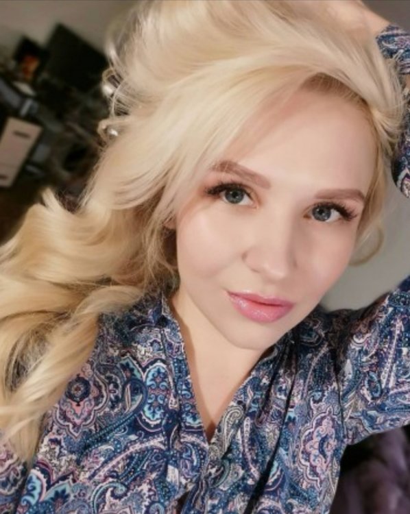 Top twitch streamers girl15